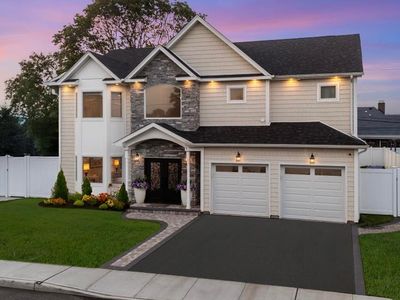 4 Heron Court, Levittown, NY, 11756