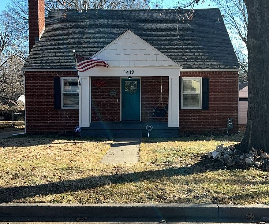 1st image of 1419 S Knoxville Ave