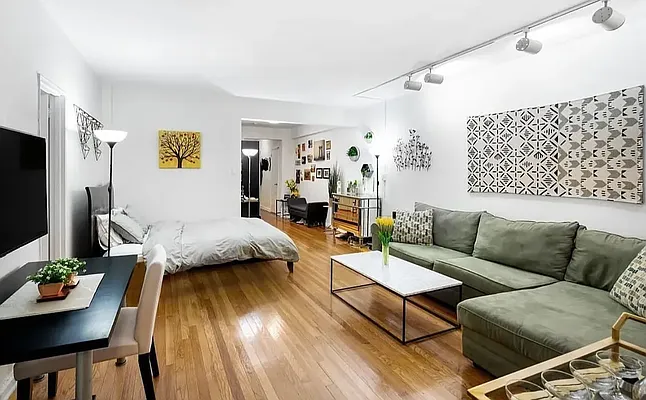 Rented by Gilar Group LLC | media 2