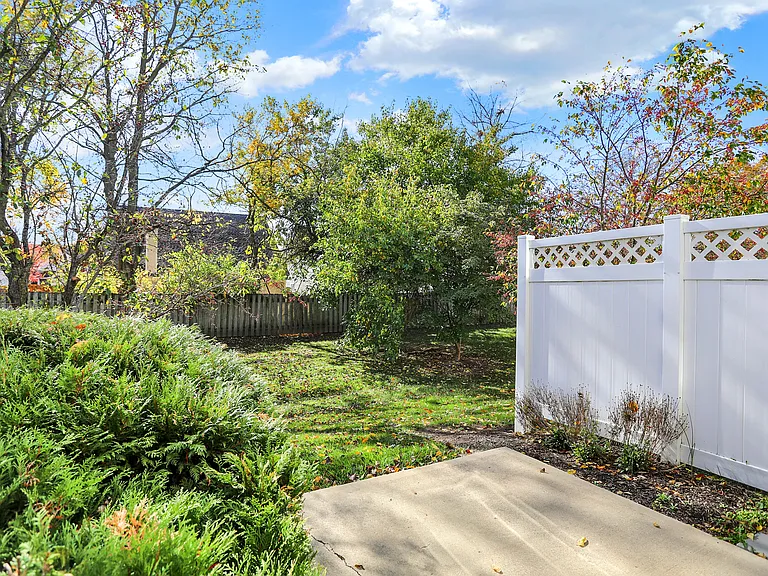 4059 Weston Pointe Dr — Photo 53
