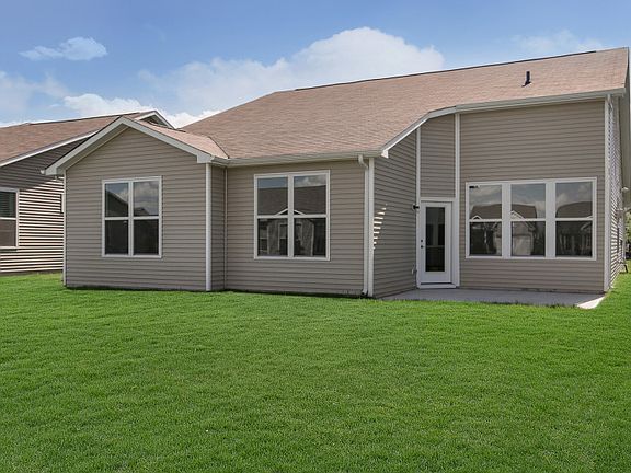 3rd image of 4878 Silverbell Dr