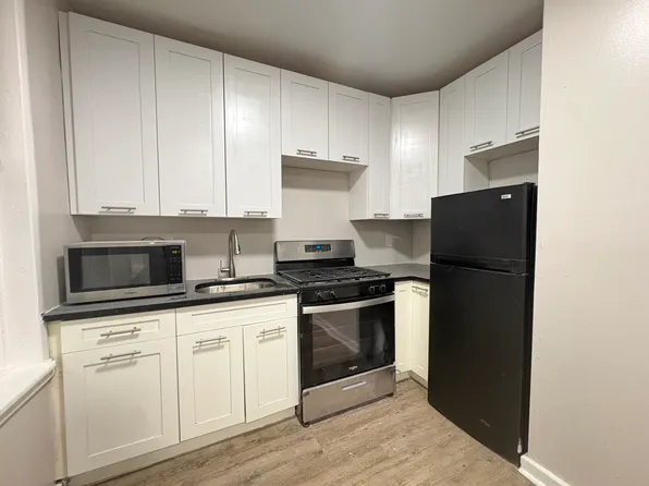 176 Ocean Ave #3, Jersey City, NJ 07305