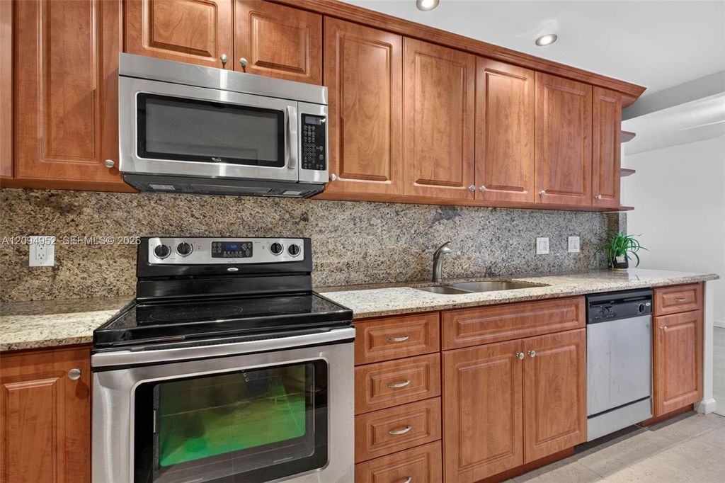 405 N Ocean Blvd APT 615, photo 5