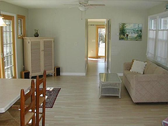 open kitchen/family room