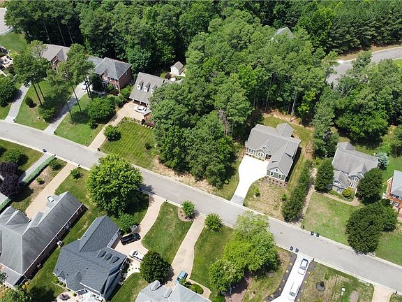 5th image of 5940 Brickshire Dr