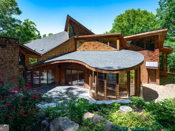120 Laurel Dr NE, Atlanta, GA 30342
