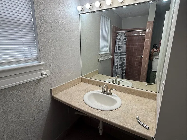 403 Brandywyne Dr — Photo 10