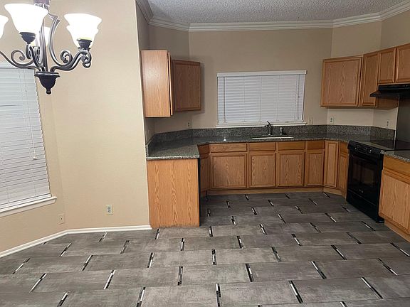 5th image of 6919 Sunshine Tree Dr