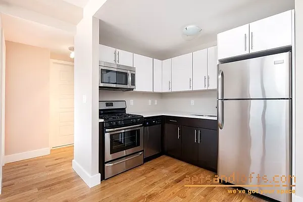 Rented by aptsandlofts.com | media 17