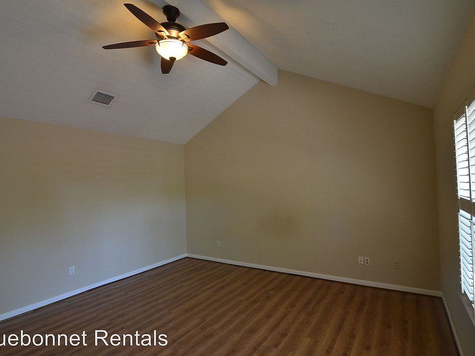 1st image of 2718 Pepper Wood Dr