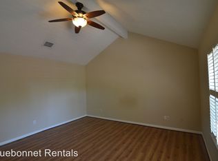 2718 Pepper Wood Dr, Sugar Land, TX 77479