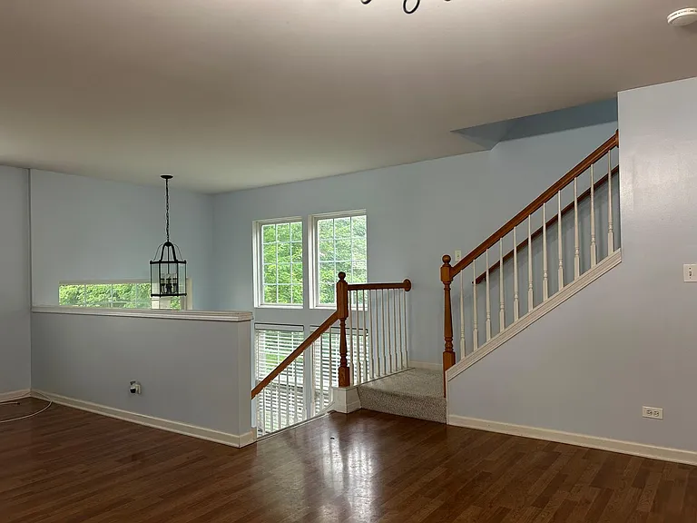 506 Conservatory Ln — Photo 9