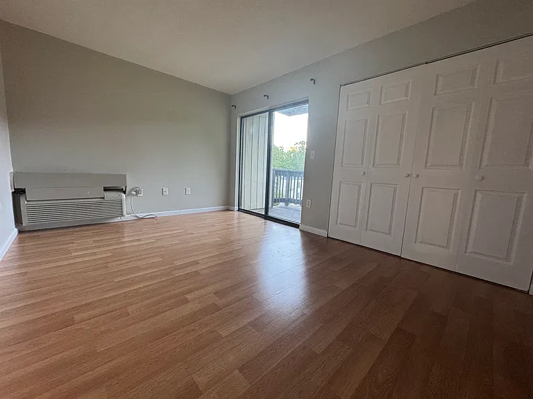 175 Mill Pond Rd #345 — Photo 5