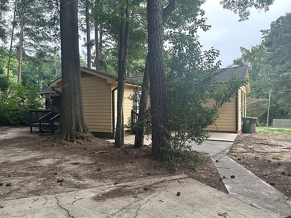 2nd image of 722 Brunswick Pl