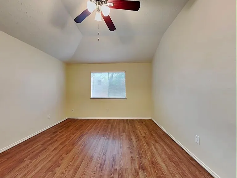 3903 Mattingham Dr — Photo 4