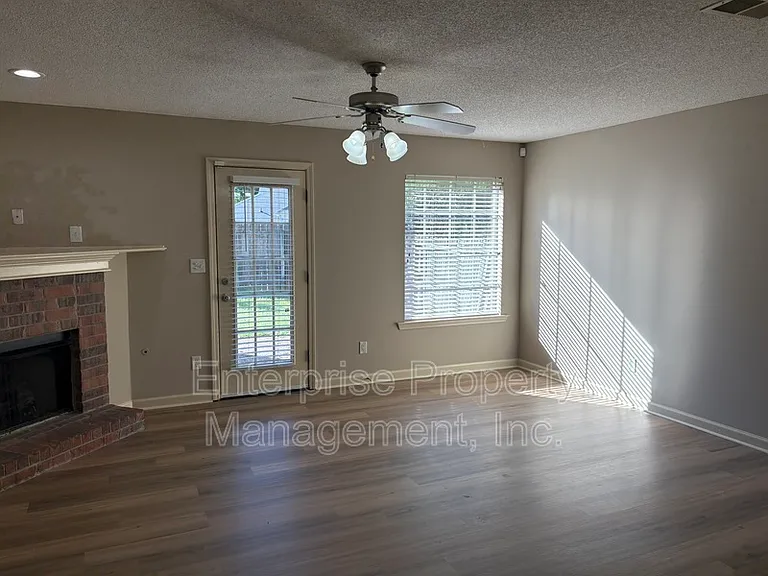 2731 Java Dr — Photo 3