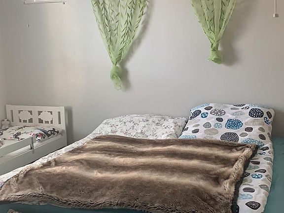 5th image of 629 N Emery Ln #1