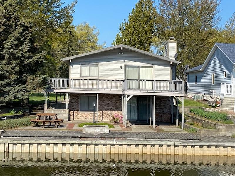 1st image of 4424 Lois Dr