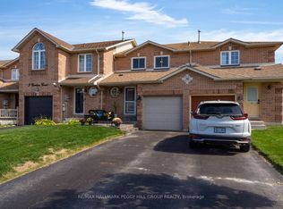 11 Caribou Ct, Barrie, ON L4N8N3