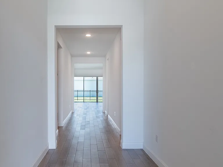 3412 Armen Dr — Photo 2