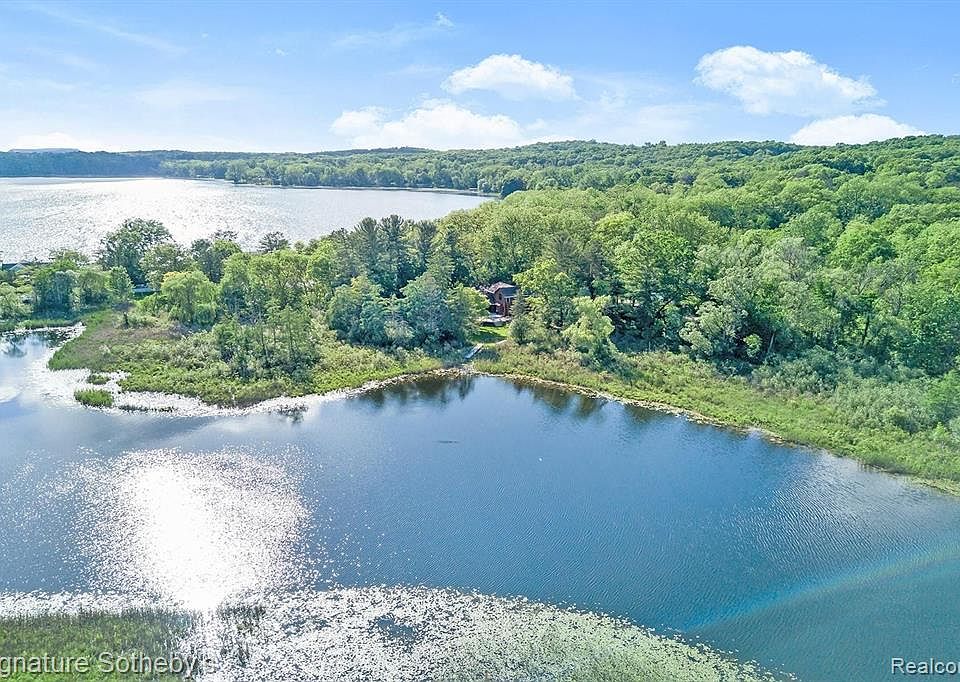6420 Cowell Rd, Brighton, MI 48116 MLS 20230004366 Zillow