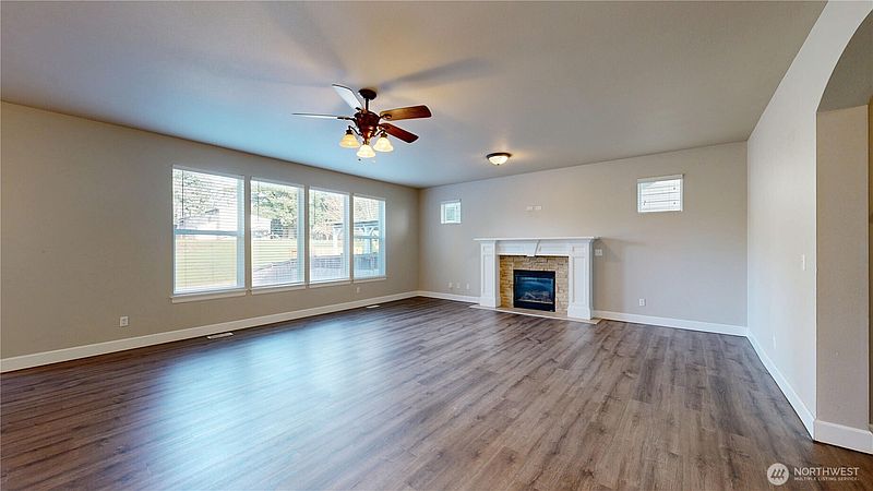 4th image of 1229 Kiely Drive SE