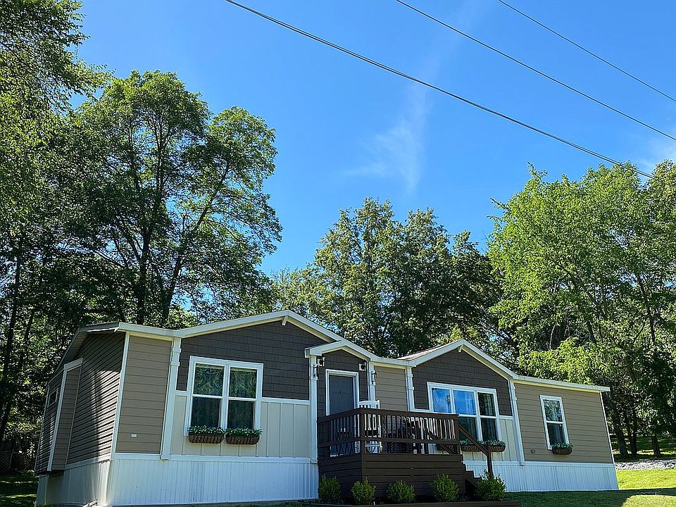 1st image of 115 Cave Park Dr