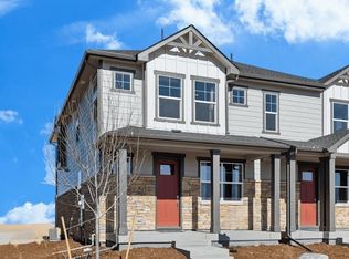 22484 E 6th Pl, Aurora, CO 80018