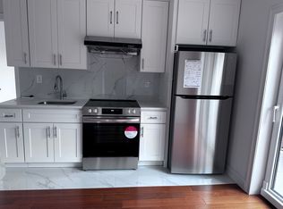 45 Parsons Blvd #2B, Whitestone, NY