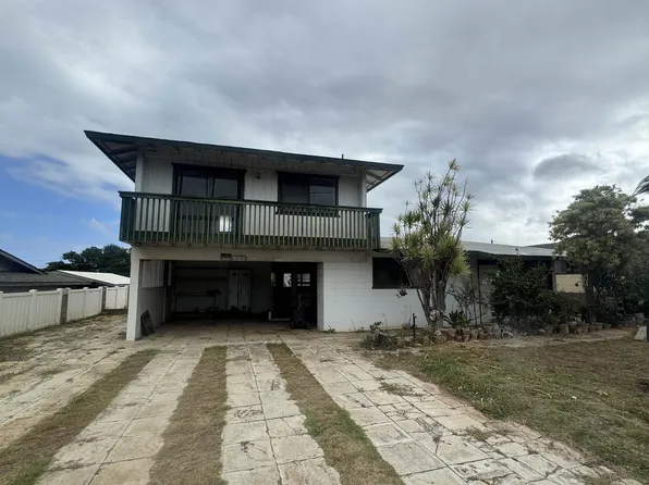 293 Kahiki St, Kahului, HI 96732