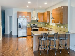 Wayne Block, Chicago, IL 60614