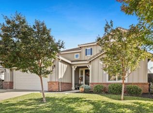 869 Spotted Pony Ln, Rocklin, CA 95765