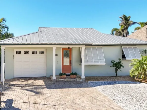 3613 Ruby Ave, Saint James City, FL 33956