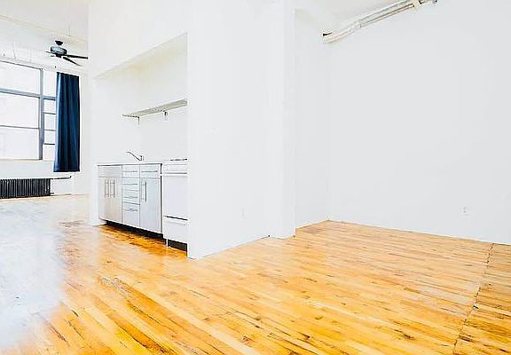 2nd image of 27 Ingraham St #5