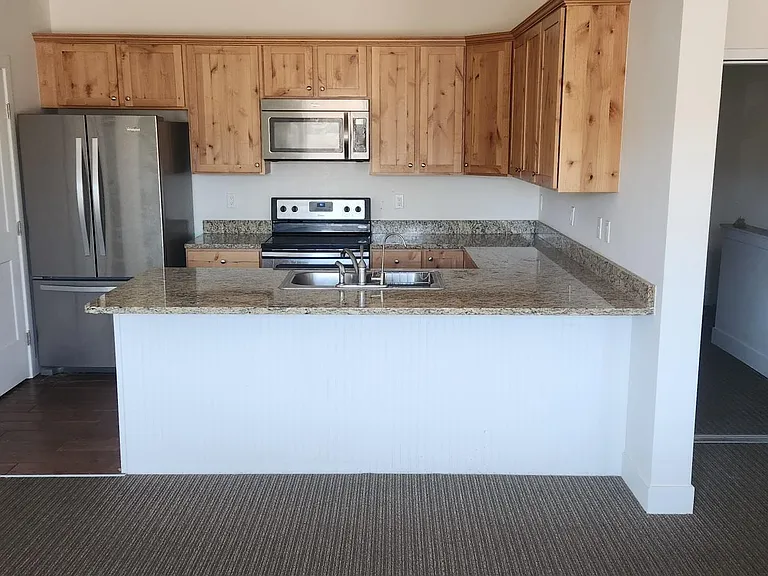 702 Chambers Ave #4B — Photo 6