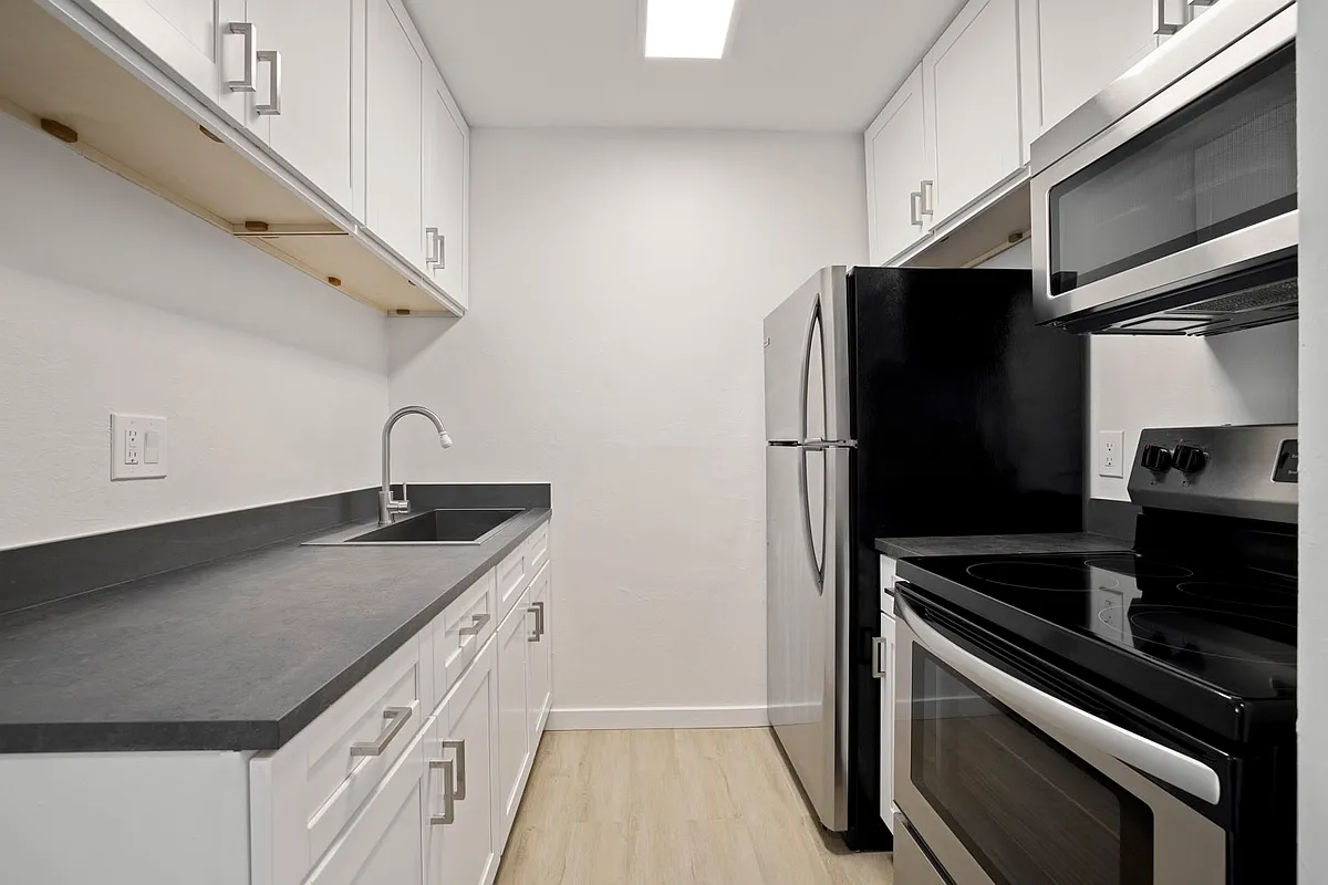 Building Photo - 1341 Santa Clara St #1341