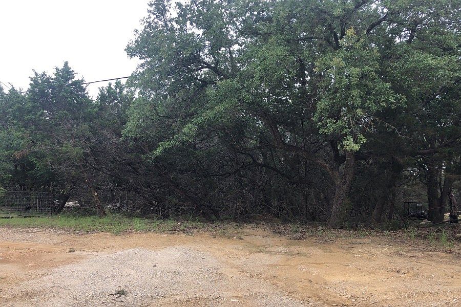 2nd image of 639 Oak Ridge Dr