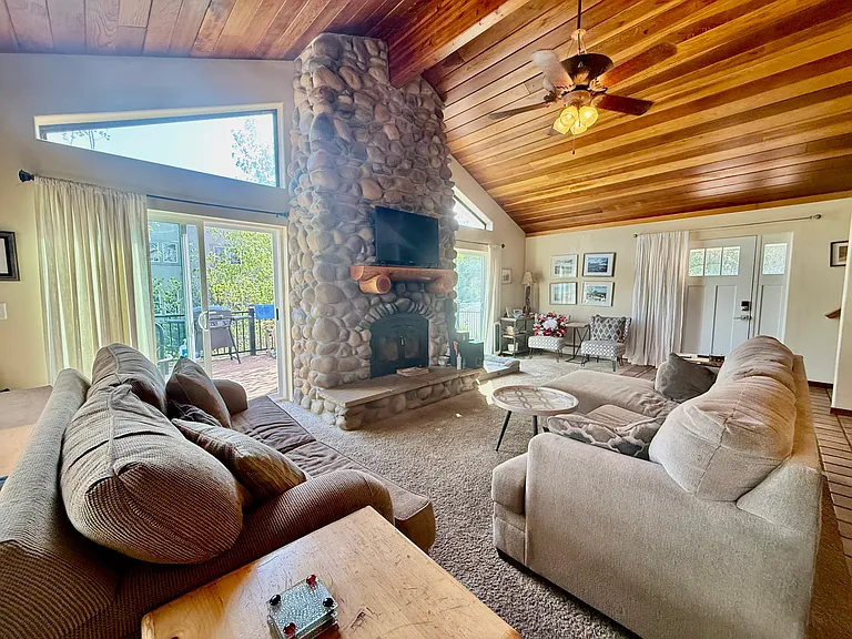 7910 Boothill Dr — Photo 7