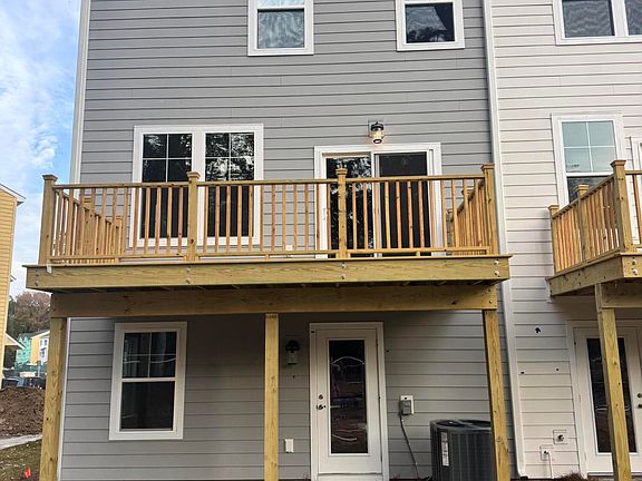 2nd image of 418 Caledon Ct