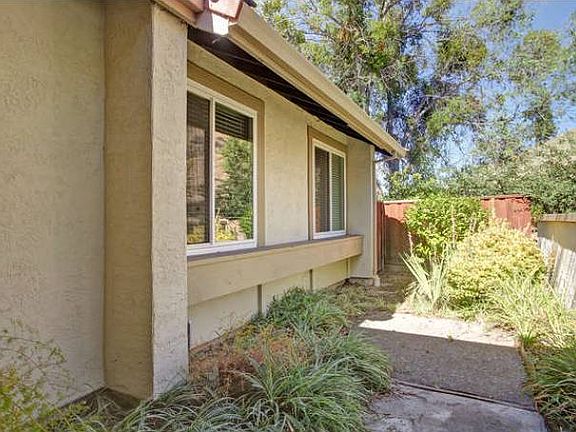 3rd image of 5604 Alhambra Hills Ct