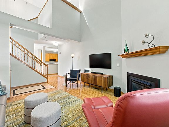 3rd image of 8473 Cortland Rd
