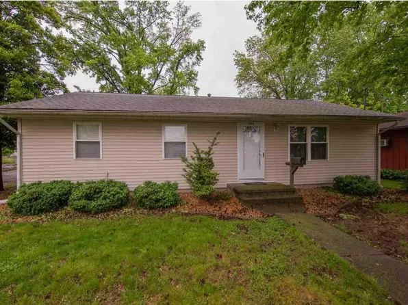 1108 Glendale St, Benton, IL 62812