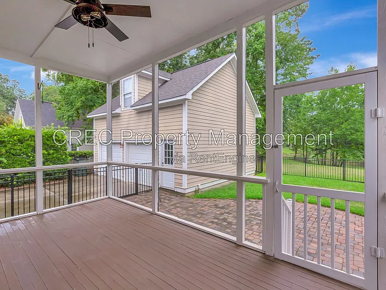 1071 Barfield St — Photo 33