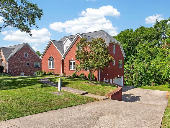 3rd image of 1125 Ben Hill Blvd
