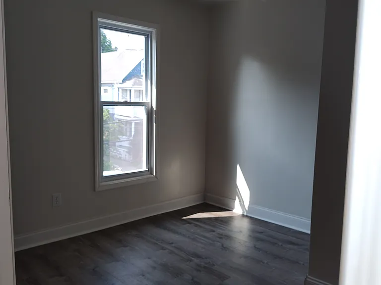 53 Duerstein St #UP — Photo 27