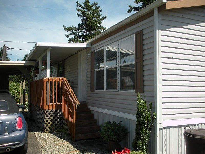 The home is clean, newer and has easy care vinyl siding