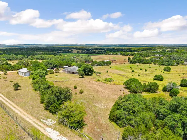 404 Red Bud Trail, Blanco, TX 78606