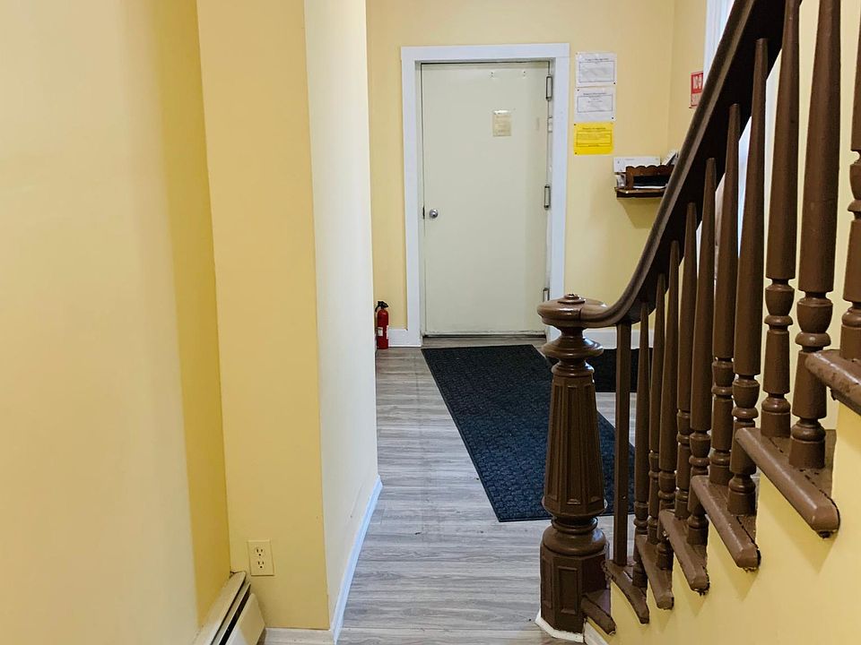 Stairs to 2Floor