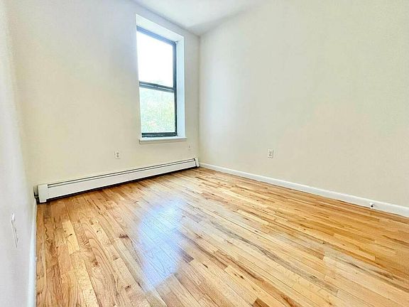 4th image of 333 E 108th St APT 4D