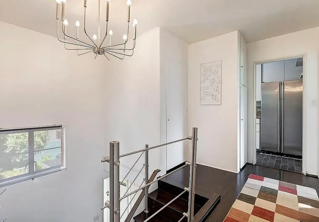 1 bed, 1018 sqft, $2,850 — Photo 2